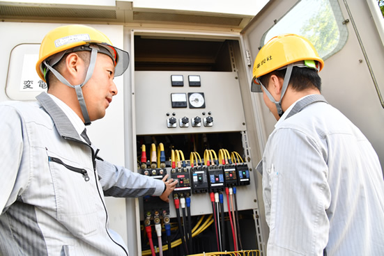 常に成長したい」気持ちで積極的に挑戦 電気工事の技能で日本一に輝く | 活躍する電気技術者達